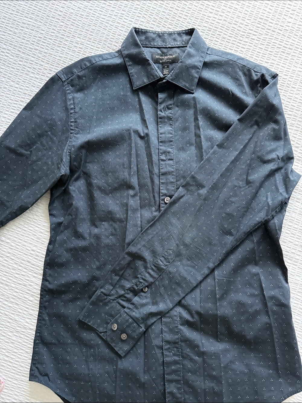 Banana Republic Men's Black Micro-Dot Dress Shirt (15-15.5 neck)